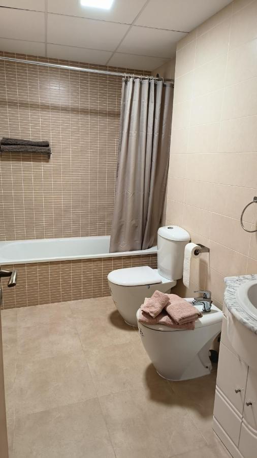 Апартаменти Apartamento En Els Muntells Екстер'єр фото
